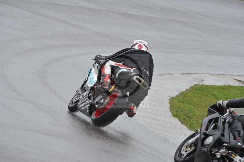 Motorcycle action photographs;anglesey circuit;anglesey trackday photographs;event digital images;eventdigitalimages;no limits trackday;oulton park circuit cheshire;peter wileman photography;trackday;trackday digital images;trackday photos;ty croes circuit wales