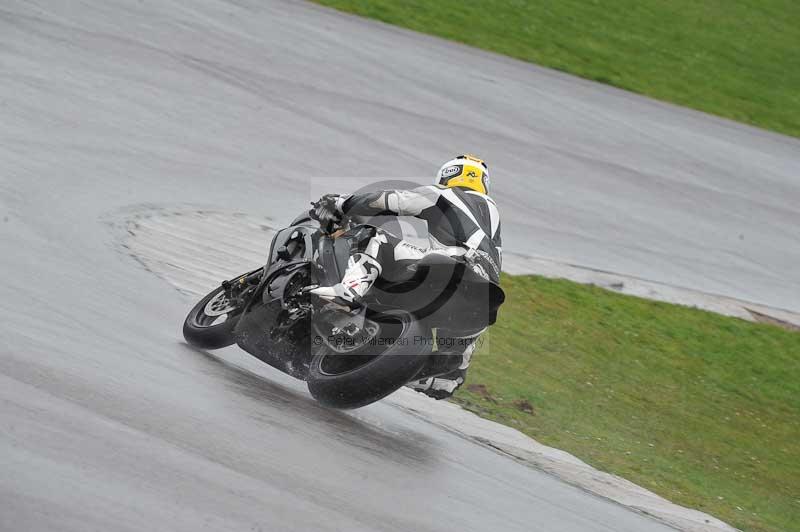 Motorcycle action photographs;anglesey circuit;anglesey trackday photographs;event digital images;eventdigitalimages;no limits trackday;oulton park circuit cheshire;peter wileman photography;trackday;trackday digital images;trackday photos;ty croes circuit wales