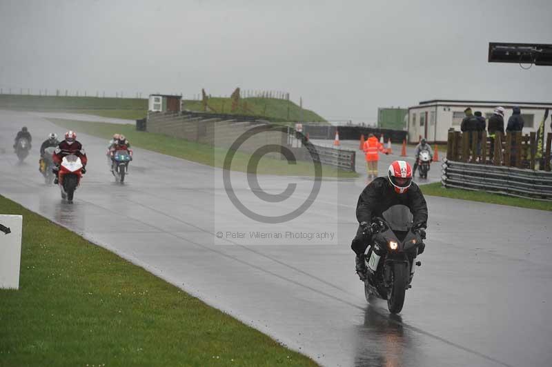 Motorcycle action photographs;anglesey circuit;anglesey trackday photographs;event digital images;eventdigitalimages;no limits trackday;oulton park circuit cheshire;peter wileman photography;trackday;trackday digital images;trackday photos;ty croes circuit wales