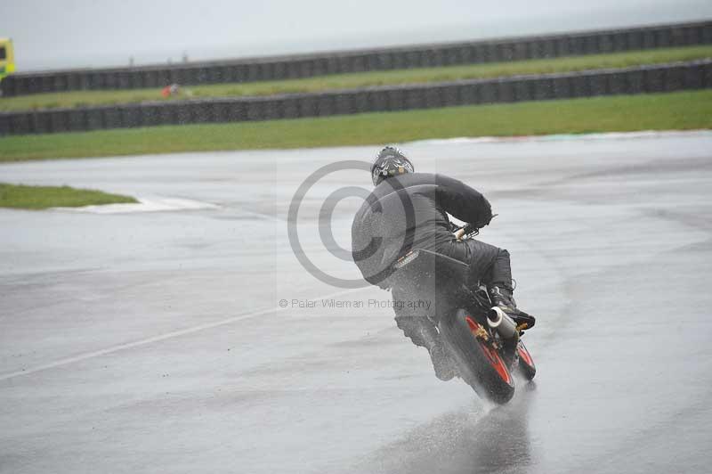 Motorcycle action photographs;anglesey circuit;anglesey trackday photographs;event digital images;eventdigitalimages;no limits trackday;oulton park circuit cheshire;peter wileman photography;trackday;trackday digital images;trackday photos;ty croes circuit wales