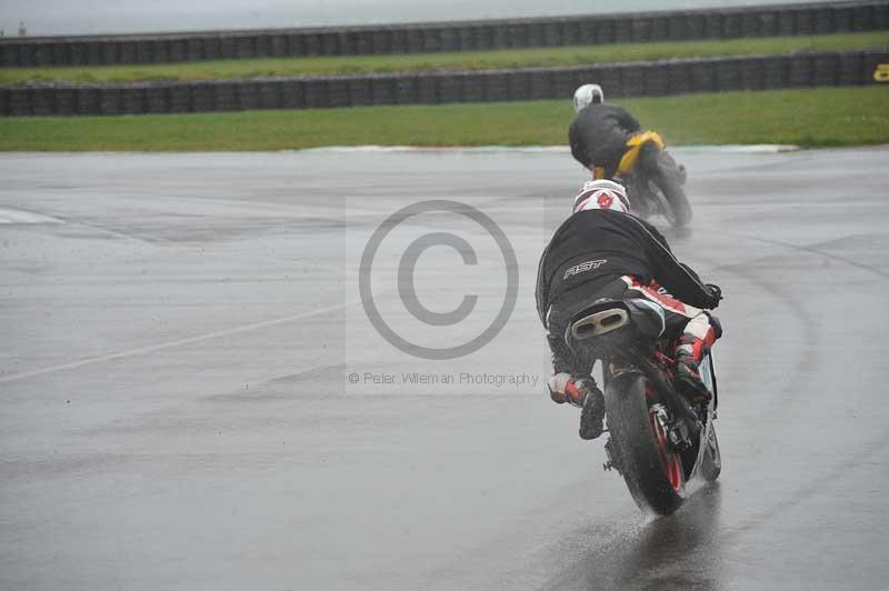 Motorcycle action photographs;anglesey circuit;anglesey trackday photographs;event digital images;eventdigitalimages;no limits trackday;oulton park circuit cheshire;peter wileman photography;trackday;trackday digital images;trackday photos;ty croes circuit wales