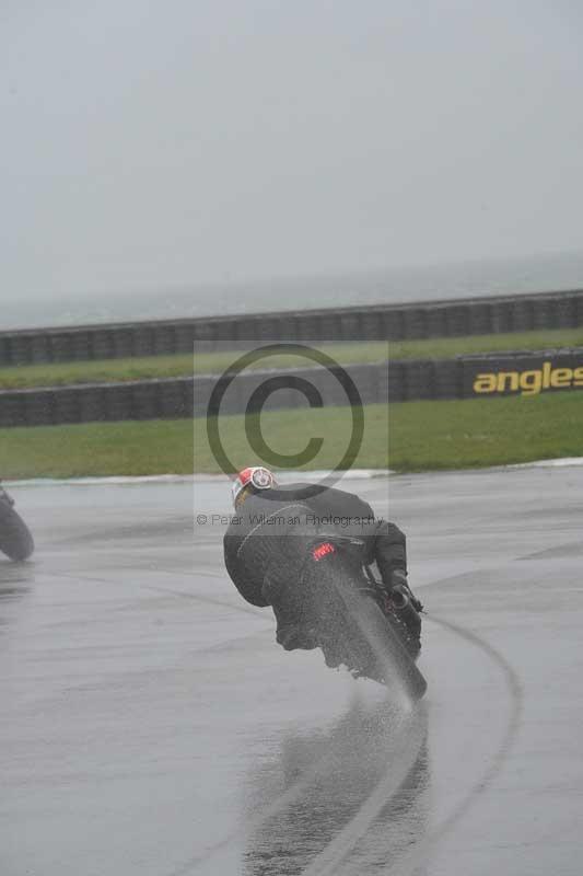 Motorcycle action photographs;anglesey circuit;anglesey trackday photographs;event digital images;eventdigitalimages;no limits trackday;oulton park circuit cheshire;peter wileman photography;trackday;trackday digital images;trackday photos;ty croes circuit wales