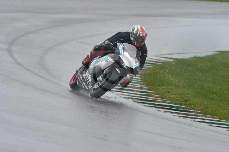 Motorcycle action photographs;anglesey circuit;anglesey trackday photographs;event digital images;eventdigitalimages;no limits trackday;oulton park circuit cheshire;peter wileman photography;trackday;trackday digital images;trackday photos;ty croes circuit wales