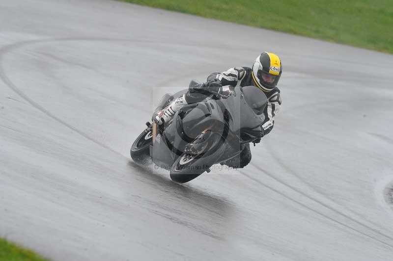 Motorcycle action photographs;anglesey circuit;anglesey trackday photographs;event digital images;eventdigitalimages;no limits trackday;oulton park circuit cheshire;peter wileman photography;trackday;trackday digital images;trackday photos;ty croes circuit wales