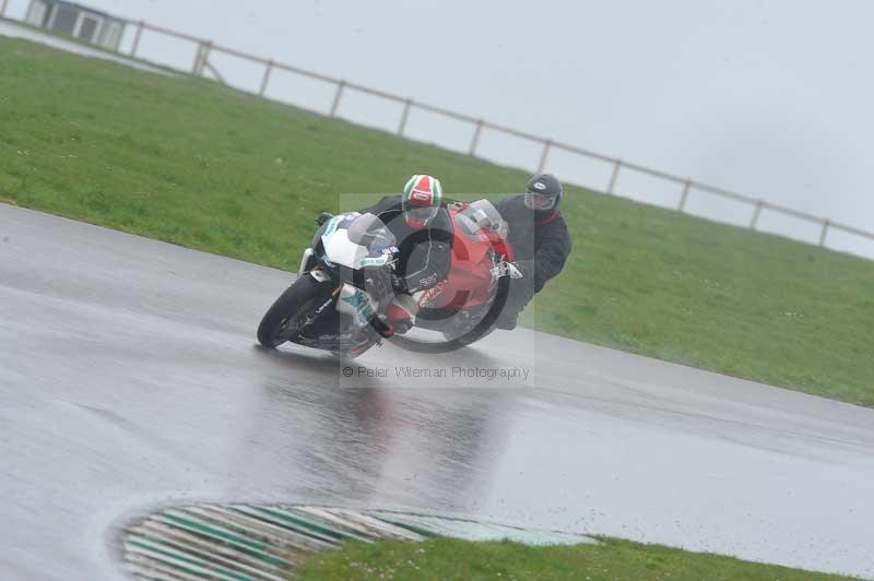 Motorcycle action photographs;anglesey circuit;anglesey trackday photographs;event digital images;eventdigitalimages;no limits trackday;oulton park circuit cheshire;peter wileman photography;trackday;trackday digital images;trackday photos;ty croes circuit wales