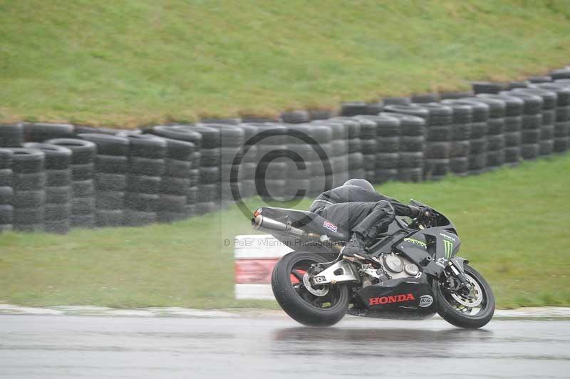 Motorcycle action photographs;anglesey circuit;anglesey trackday photographs;event digital images;eventdigitalimages;no limits trackday;oulton park circuit cheshire;peter wileman photography;trackday;trackday digital images;trackday photos;ty croes circuit wales