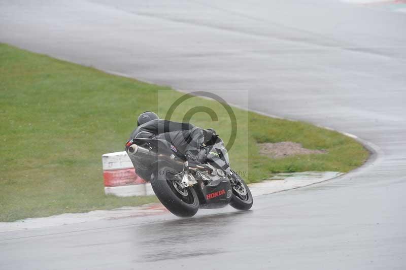 Motorcycle action photographs;anglesey circuit;anglesey trackday photographs;event digital images;eventdigitalimages;no limits trackday;oulton park circuit cheshire;peter wileman photography;trackday;trackday digital images;trackday photos;ty croes circuit wales