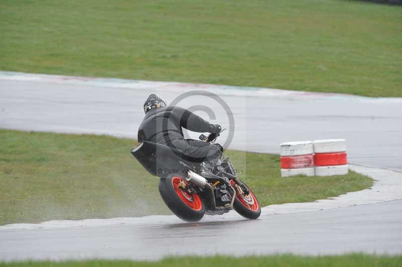 Motorcycle action photographs;anglesey circuit;anglesey trackday photographs;event digital images;eventdigitalimages;no limits trackday;oulton park circuit cheshire;peter wileman photography;trackday;trackday digital images;trackday photos;ty croes circuit wales