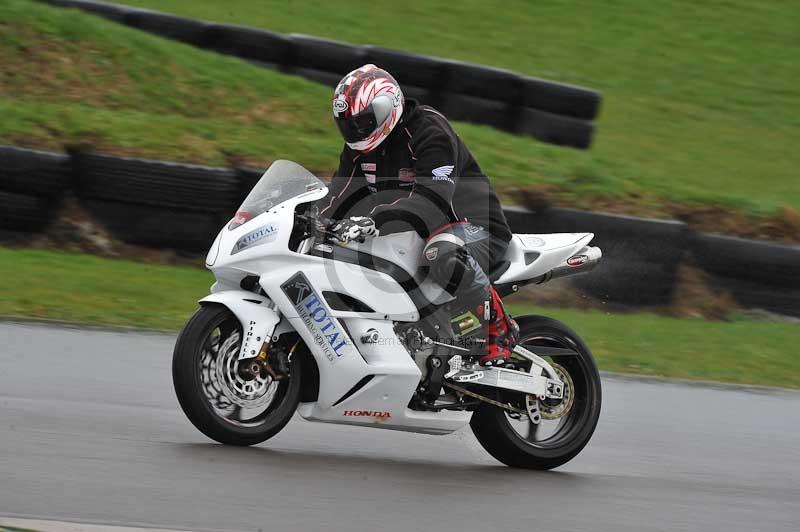 Motorcycle action photographs;anglesey circuit;anglesey trackday photographs;event digital images;eventdigitalimages;no limits trackday;oulton park circuit cheshire;peter wileman photography;trackday;trackday digital images;trackday photos;ty croes circuit wales