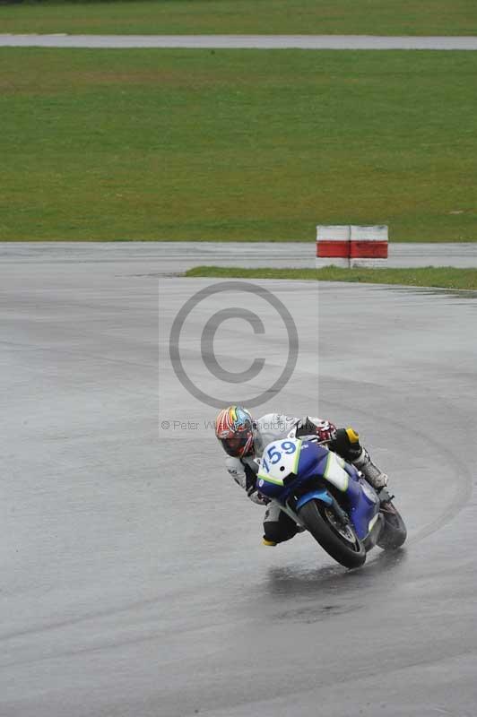 Motorcycle action photographs;anglesey circuit;anglesey trackday photographs;event digital images;eventdigitalimages;no limits trackday;oulton park circuit cheshire;peter wileman photography;trackday;trackday digital images;trackday photos;ty croes circuit wales