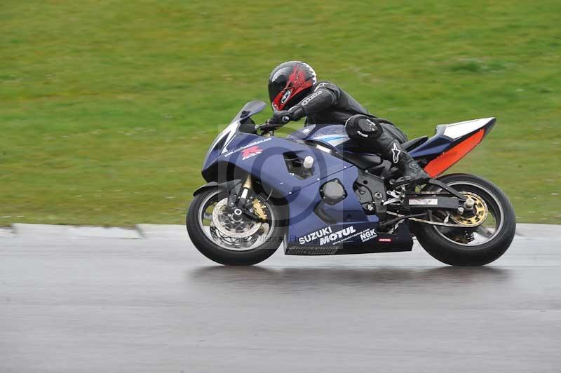 Motorcycle action photographs;anglesey circuit;anglesey trackday photographs;event digital images;eventdigitalimages;no limits trackday;oulton park circuit cheshire;peter wileman photography;trackday;trackday digital images;trackday photos;ty croes circuit wales