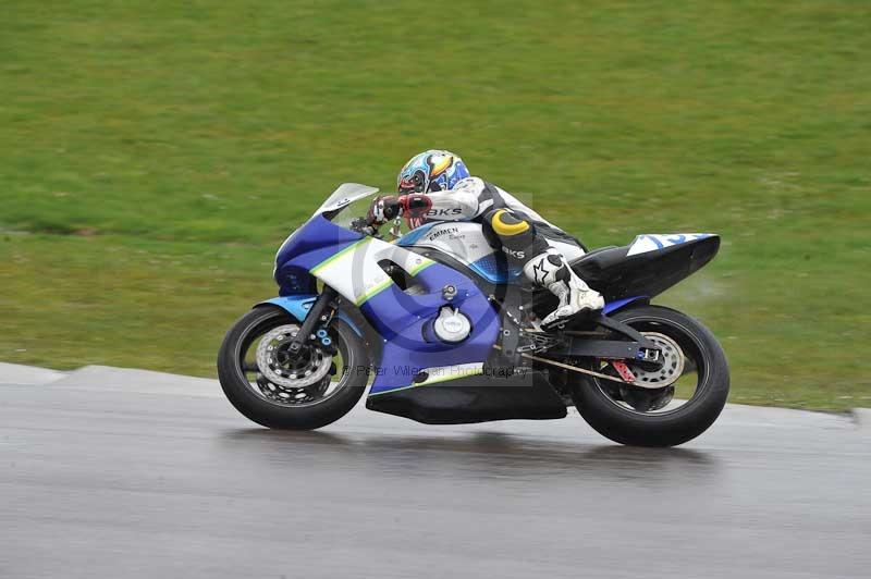 Motorcycle action photographs;anglesey circuit;anglesey trackday photographs;event digital images;eventdigitalimages;no limits trackday;oulton park circuit cheshire;peter wileman photography;trackday;trackday digital images;trackday photos;ty croes circuit wales