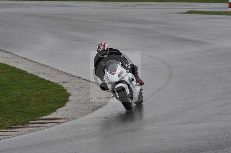 Motorcycle action photographs;anglesey circuit;anglesey trackday photographs;event digital images;eventdigitalimages;no limits trackday;oulton park circuit cheshire;peter wileman photography;trackday;trackday digital images;trackday photos;ty croes circuit wales