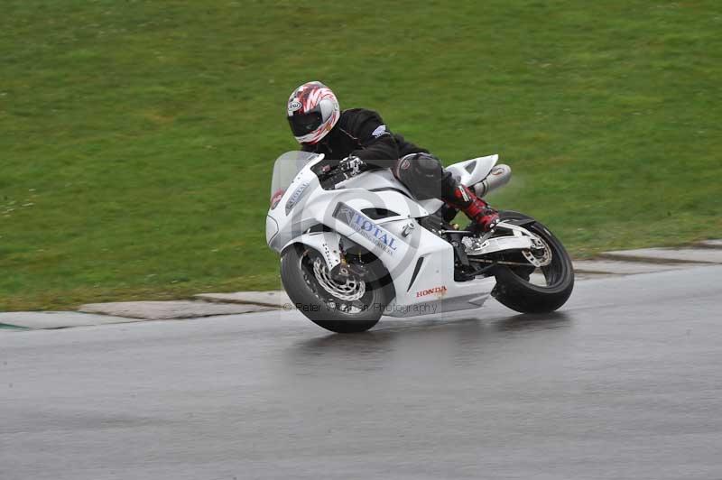 Motorcycle action photographs;anglesey circuit;anglesey trackday photographs;event digital images;eventdigitalimages;no limits trackday;oulton park circuit cheshire;peter wileman photography;trackday;trackday digital images;trackday photos;ty croes circuit wales