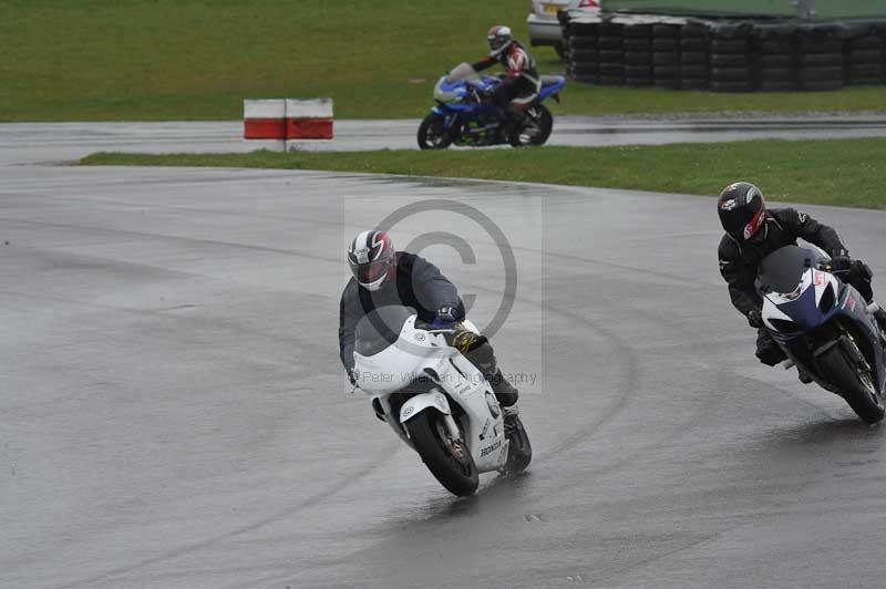 Motorcycle action photographs;anglesey circuit;anglesey trackday photographs;event digital images;eventdigitalimages;no limits trackday;oulton park circuit cheshire;peter wileman photography;trackday;trackday digital images;trackday photos;ty croes circuit wales