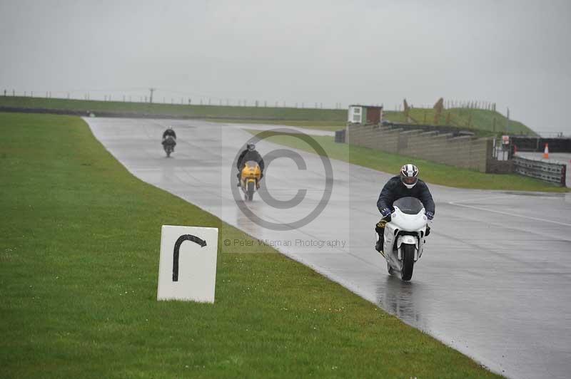 Motorcycle action photographs;anglesey circuit;anglesey trackday photographs;event digital images;eventdigitalimages;no limits trackday;oulton park circuit cheshire;peter wileman photography;trackday;trackday digital images;trackday photos;ty croes circuit wales