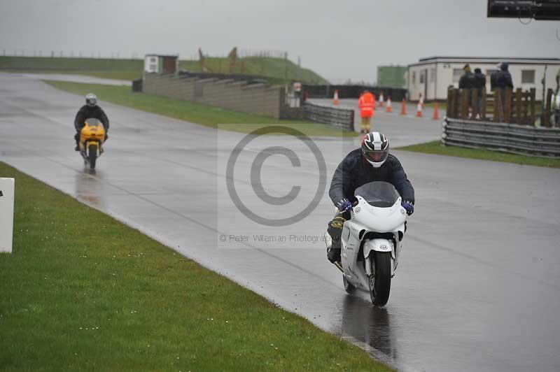 Motorcycle action photographs;anglesey circuit;anglesey trackday photographs;event digital images;eventdigitalimages;no limits trackday;oulton park circuit cheshire;peter wileman photography;trackday;trackday digital images;trackday photos;ty croes circuit wales