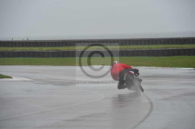 Motorcycle action photographs;anglesey circuit;anglesey trackday photographs;event digital images;eventdigitalimages;no limits trackday;oulton park circuit cheshire;peter wileman photography;trackday;trackday digital images;trackday photos;ty croes circuit wales