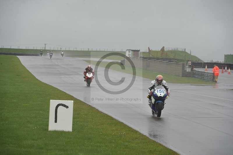 Motorcycle action photographs;anglesey circuit;anglesey trackday photographs;event digital images;eventdigitalimages;no limits trackday;oulton park circuit cheshire;peter wileman photography;trackday;trackday digital images;trackday photos;ty croes circuit wales