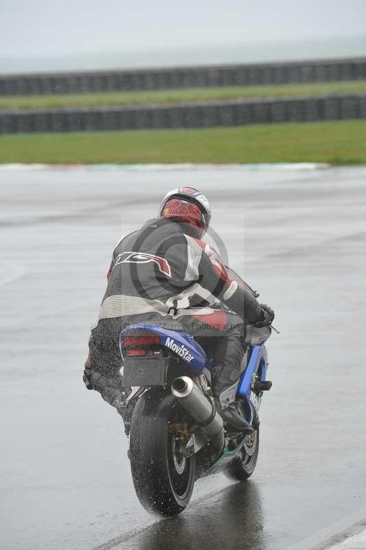 Motorcycle action photographs;anglesey circuit;anglesey trackday photographs;event digital images;eventdigitalimages;no limits trackday;oulton park circuit cheshire;peter wileman photography;trackday;trackday digital images;trackday photos;ty croes circuit wales