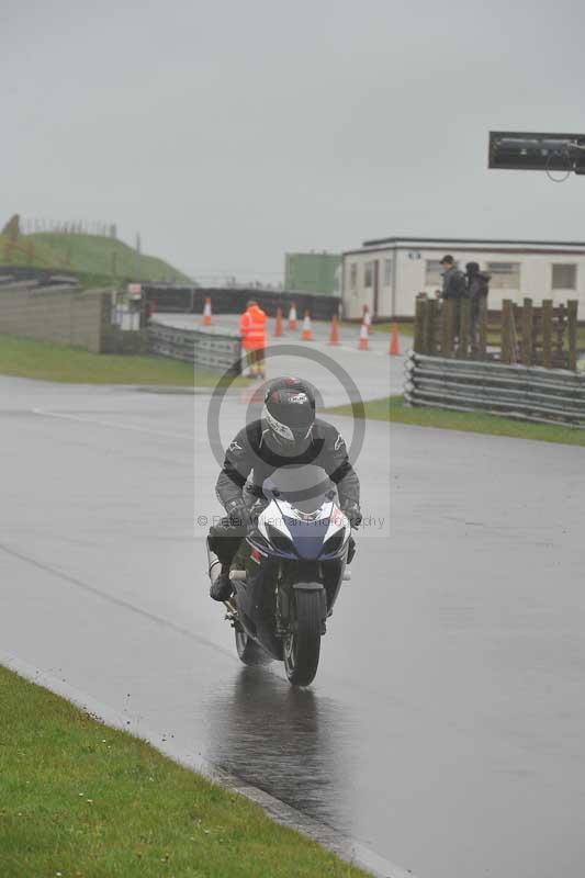 Motorcycle action photographs;anglesey circuit;anglesey trackday photographs;event digital images;eventdigitalimages;no limits trackday;oulton park circuit cheshire;peter wileman photography;trackday;trackday digital images;trackday photos;ty croes circuit wales