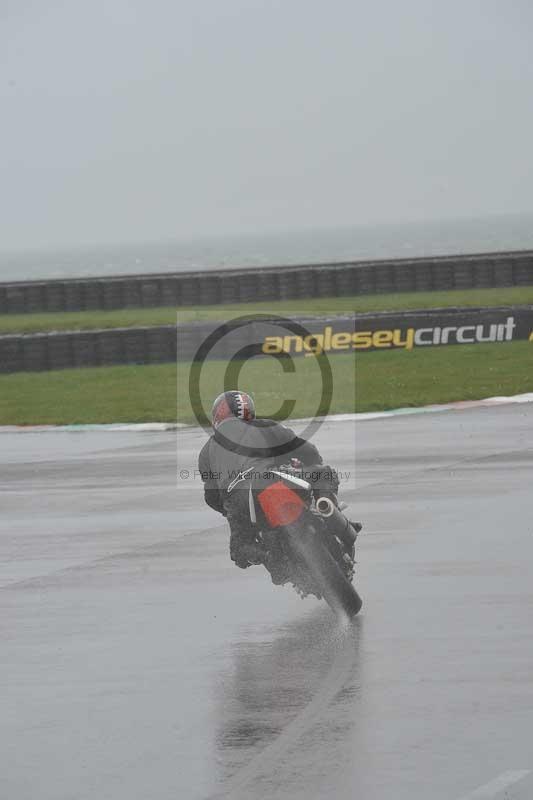 Motorcycle action photographs;anglesey circuit;anglesey trackday photographs;event digital images;eventdigitalimages;no limits trackday;oulton park circuit cheshire;peter wileman photography;trackday;trackday digital images;trackday photos;ty croes circuit wales