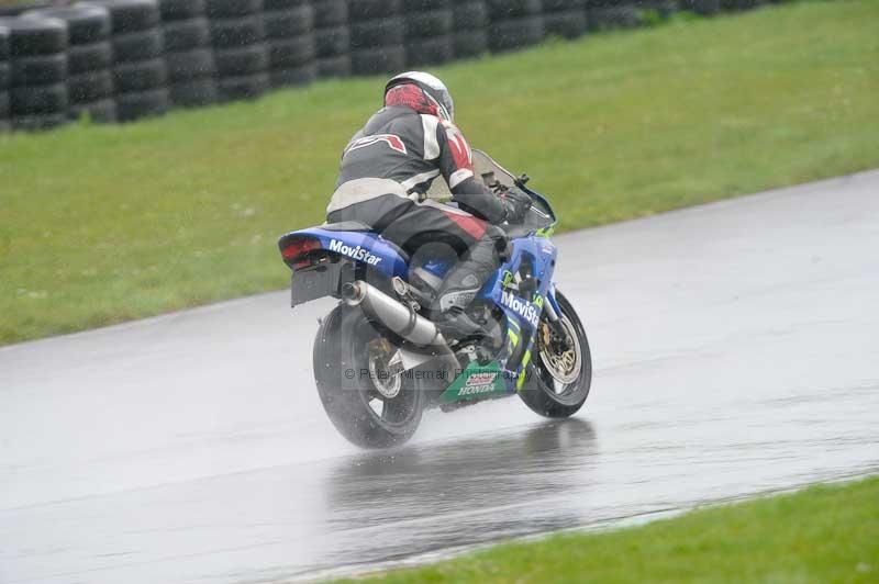 Motorcycle action photographs;anglesey circuit;anglesey trackday photographs;event digital images;eventdigitalimages;no limits trackday;oulton park circuit cheshire;peter wileman photography;trackday;trackday digital images;trackday photos;ty croes circuit wales