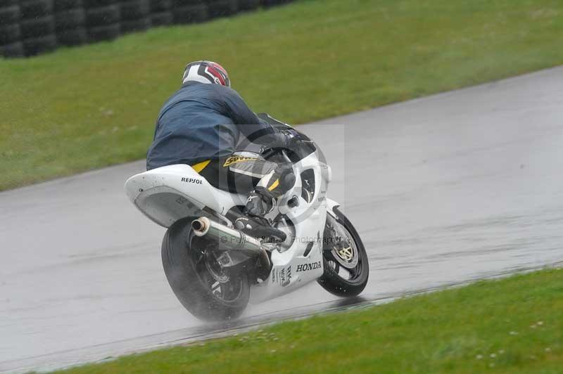 Motorcycle action photographs;anglesey circuit;anglesey trackday photographs;event digital images;eventdigitalimages;no limits trackday;oulton park circuit cheshire;peter wileman photography;trackday;trackday digital images;trackday photos;ty croes circuit wales