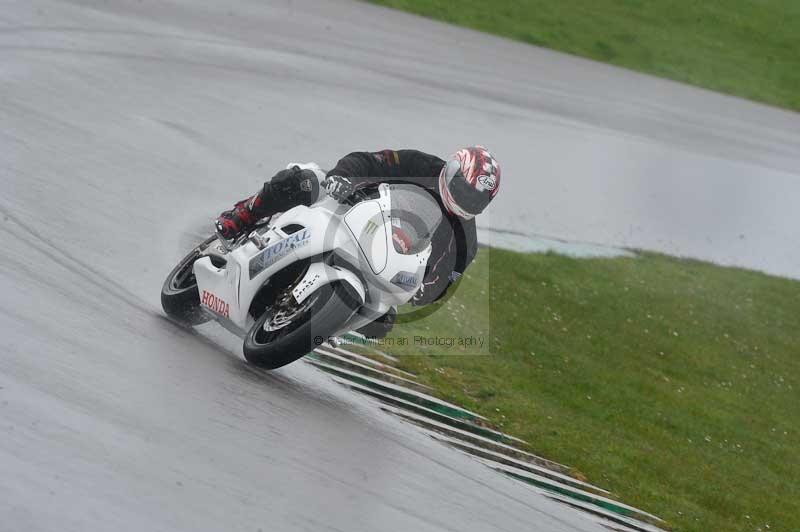 Motorcycle action photographs;anglesey circuit;anglesey trackday photographs;event digital images;eventdigitalimages;no limits trackday;oulton park circuit cheshire;peter wileman photography;trackday;trackday digital images;trackday photos;ty croes circuit wales