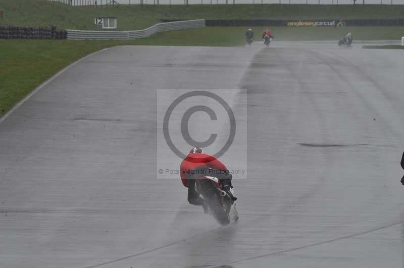 Motorcycle action photographs;anglesey circuit;anglesey trackday photographs;event digital images;eventdigitalimages;no limits trackday;oulton park circuit cheshire;peter wileman photography;trackday;trackday digital images;trackday photos;ty croes circuit wales