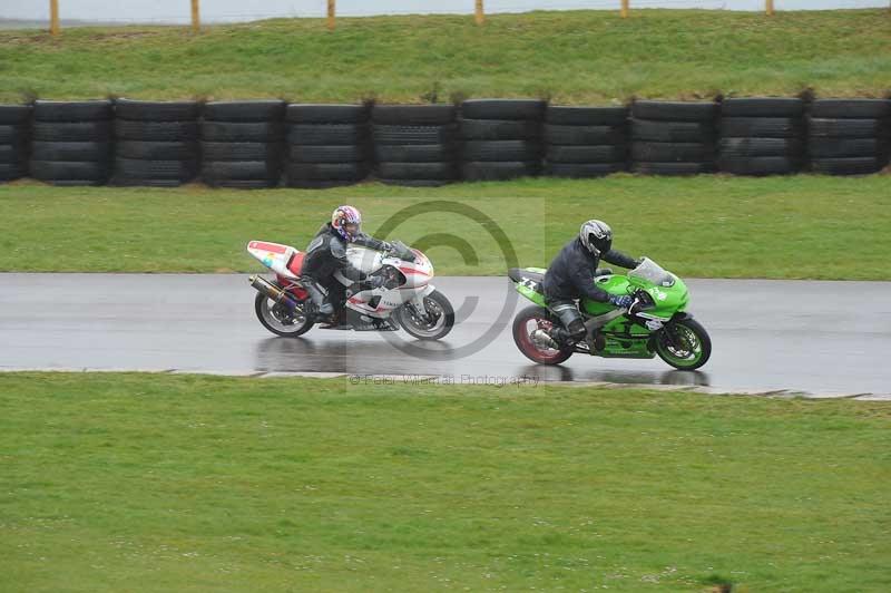 Motorcycle action photographs;anglesey circuit;anglesey trackday photographs;event digital images;eventdigitalimages;no limits trackday;oulton park circuit cheshire;peter wileman photography;trackday;trackday digital images;trackday photos;ty croes circuit wales