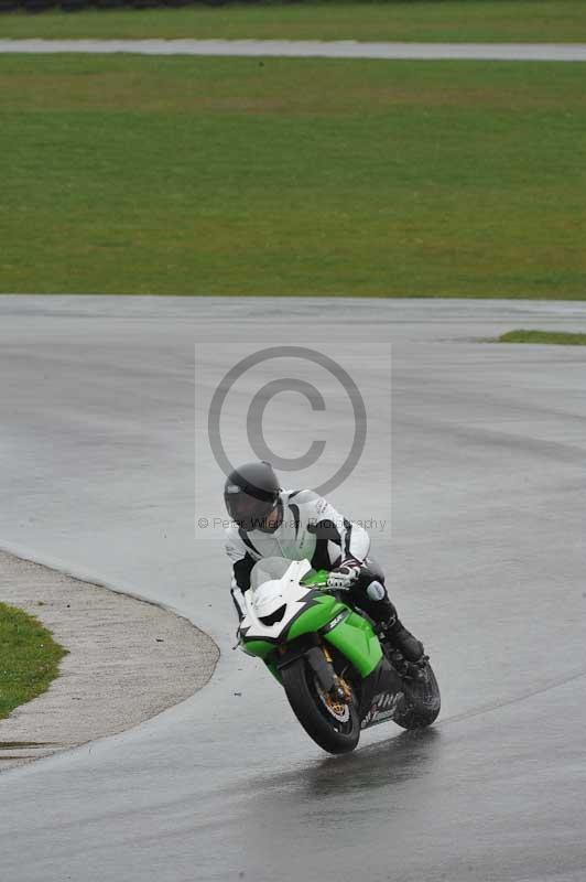 Motorcycle action photographs;anglesey circuit;anglesey trackday photographs;event digital images;eventdigitalimages;no limits trackday;oulton park circuit cheshire;peter wileman photography;trackday;trackday digital images;trackday photos;ty croes circuit wales