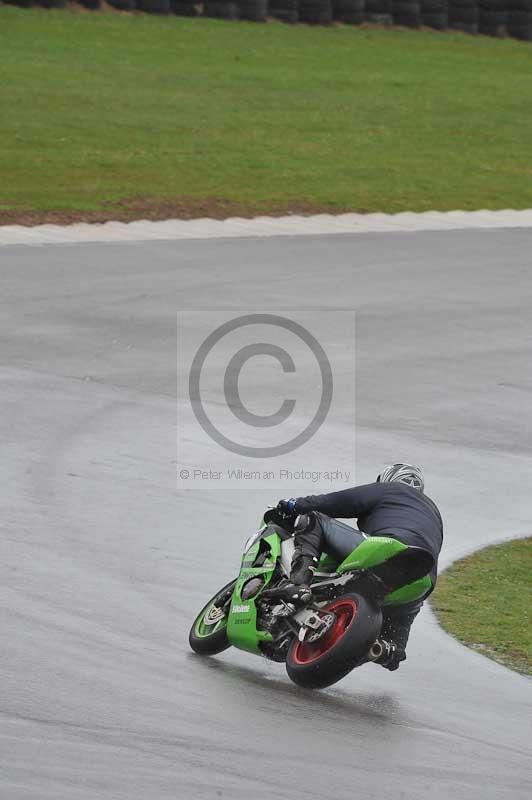 Motorcycle action photographs;anglesey circuit;anglesey trackday photographs;event digital images;eventdigitalimages;no limits trackday;oulton park circuit cheshire;peter wileman photography;trackday;trackday digital images;trackday photos;ty croes circuit wales