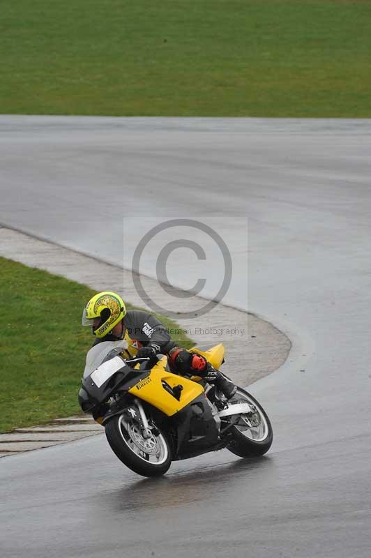 Motorcycle action photographs;anglesey circuit;anglesey trackday photographs;event digital images;eventdigitalimages;no limits trackday;oulton park circuit cheshire;peter wileman photography;trackday;trackday digital images;trackday photos;ty croes circuit wales