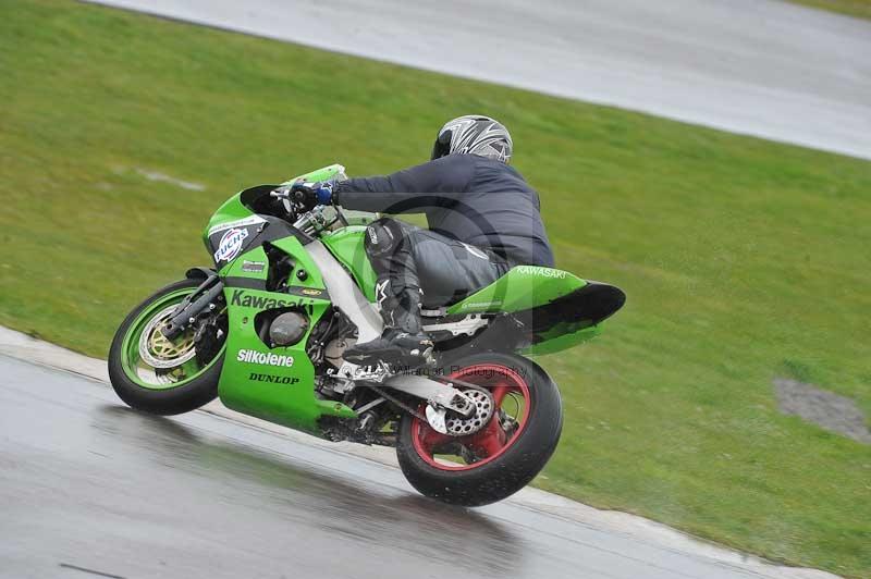 Motorcycle action photographs;anglesey circuit;anglesey trackday photographs;event digital images;eventdigitalimages;no limits trackday;oulton park circuit cheshire;peter wileman photography;trackday;trackday digital images;trackday photos;ty croes circuit wales