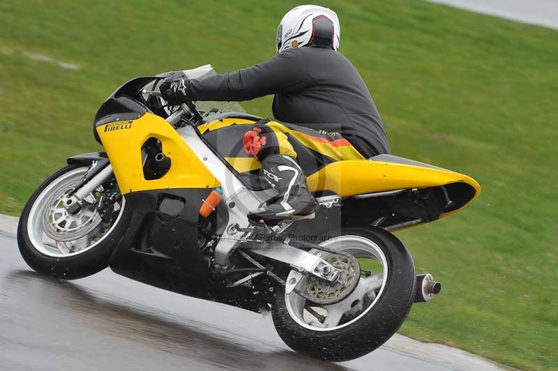 Motorcycle action photographs;anglesey circuit;anglesey trackday photographs;event digital images;eventdigitalimages;no limits trackday;oulton park circuit cheshire;peter wileman photography;trackday;trackday digital images;trackday photos;ty croes circuit wales