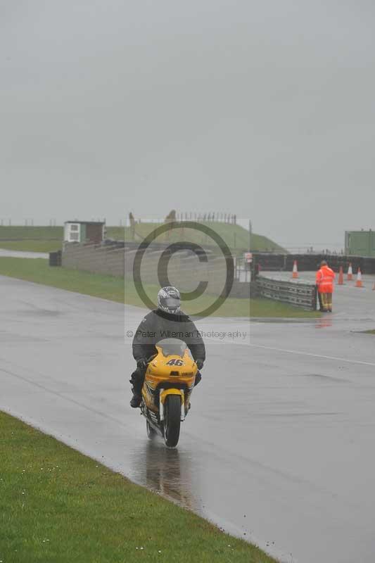 Motorcycle action photographs;anglesey circuit;anglesey trackday photographs;event digital images;eventdigitalimages;no limits trackday;oulton park circuit cheshire;peter wileman photography;trackday;trackday digital images;trackday photos;ty croes circuit wales