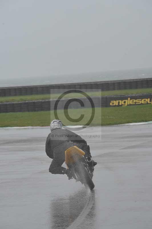 Motorcycle action photographs;anglesey circuit;anglesey trackday photographs;event digital images;eventdigitalimages;no limits trackday;oulton park circuit cheshire;peter wileman photography;trackday;trackday digital images;trackday photos;ty croes circuit wales