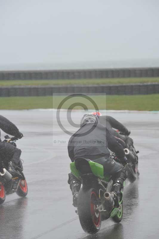 Motorcycle action photographs;anglesey circuit;anglesey trackday photographs;event digital images;eventdigitalimages;no limits trackday;oulton park circuit cheshire;peter wileman photography;trackday;trackday digital images;trackday photos;ty croes circuit wales