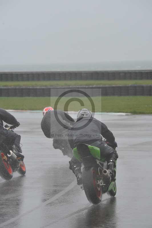 Motorcycle action photographs;anglesey circuit;anglesey trackday photographs;event digital images;eventdigitalimages;no limits trackday;oulton park circuit cheshire;peter wileman photography;trackday;trackday digital images;trackday photos;ty croes circuit wales