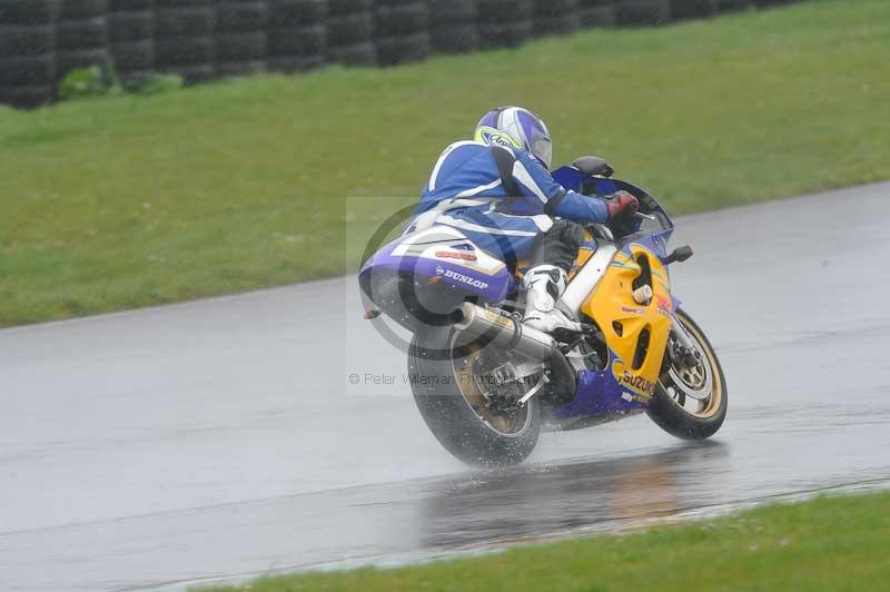 Motorcycle action photographs;anglesey circuit;anglesey trackday photographs;event digital images;eventdigitalimages;no limits trackday;oulton park circuit cheshire;peter wileman photography;trackday;trackday digital images;trackday photos;ty croes circuit wales