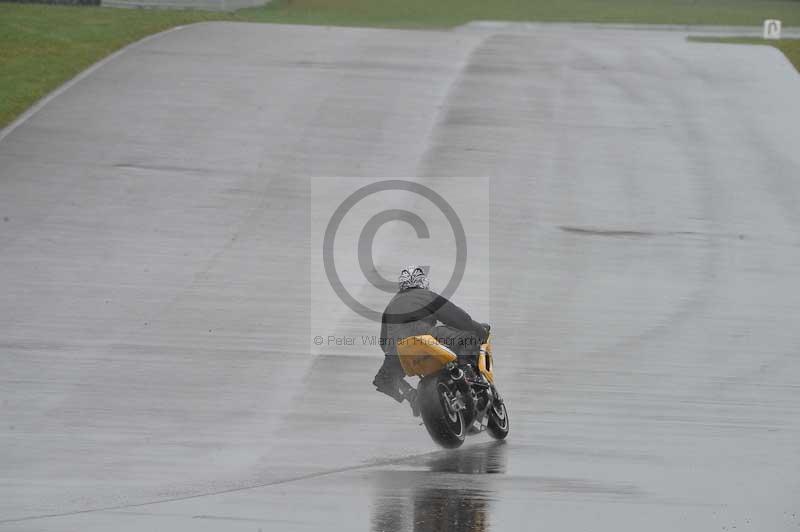 Motorcycle action photographs;anglesey circuit;anglesey trackday photographs;event digital images;eventdigitalimages;no limits trackday;oulton park circuit cheshire;peter wileman photography;trackday;trackday digital images;trackday photos;ty croes circuit wales