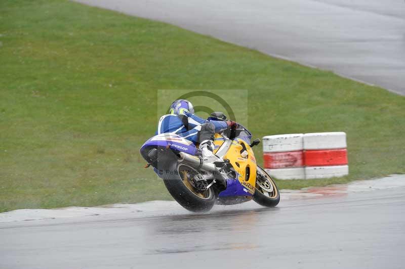 Motorcycle action photographs;anglesey circuit;anglesey trackday photographs;event digital images;eventdigitalimages;no limits trackday;oulton park circuit cheshire;peter wileman photography;trackday;trackday digital images;trackday photos;ty croes circuit wales