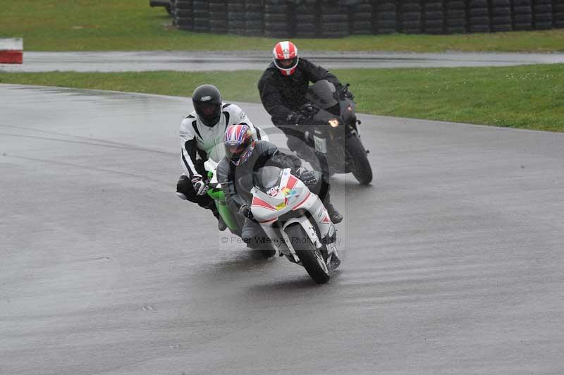 Motorcycle action photographs;anglesey circuit;anglesey trackday photographs;event digital images;eventdigitalimages;no limits trackday;oulton park circuit cheshire;peter wileman photography;trackday;trackday digital images;trackday photos;ty croes circuit wales