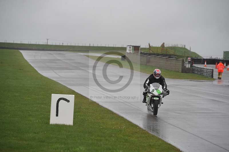 Motorcycle action photographs;anglesey circuit;anglesey trackday photographs;event digital images;eventdigitalimages;no limits trackday;oulton park circuit cheshire;peter wileman photography;trackday;trackday digital images;trackday photos;ty croes circuit wales