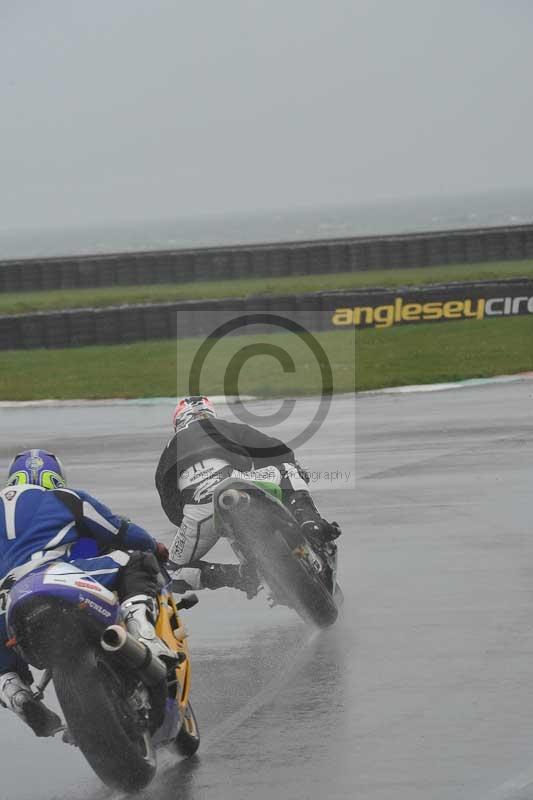 Motorcycle action photographs;anglesey circuit;anglesey trackday photographs;event digital images;eventdigitalimages;no limits trackday;oulton park circuit cheshire;peter wileman photography;trackday;trackday digital images;trackday photos;ty croes circuit wales