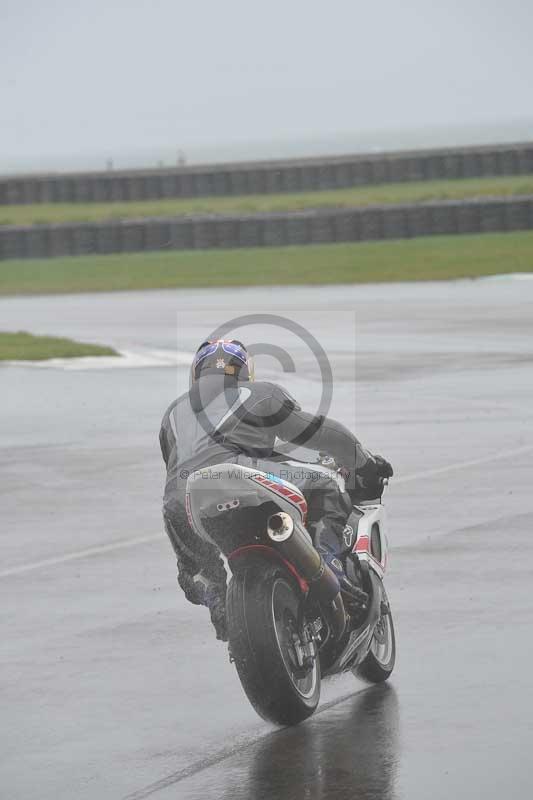 Motorcycle action photographs;anglesey circuit;anglesey trackday photographs;event digital images;eventdigitalimages;no limits trackday;oulton park circuit cheshire;peter wileman photography;trackday;trackday digital images;trackday photos;ty croes circuit wales