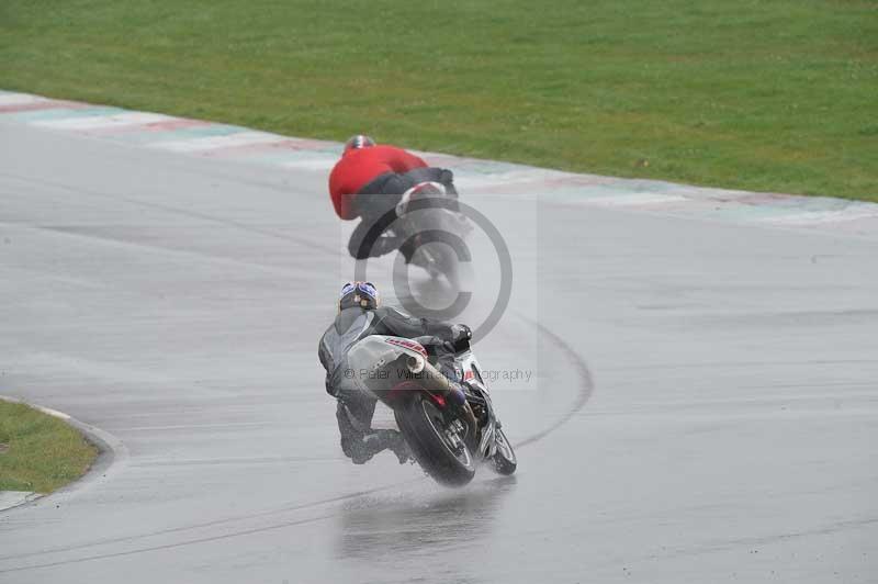 Motorcycle action photographs;anglesey circuit;anglesey trackday photographs;event digital images;eventdigitalimages;no limits trackday;oulton park circuit cheshire;peter wileman photography;trackday;trackday digital images;trackday photos;ty croes circuit wales