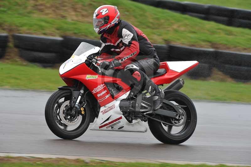 Motorcycle action photographs;anglesey circuit;anglesey trackday photographs;event digital images;eventdigitalimages;no limits trackday;oulton park circuit cheshire;peter wileman photography;trackday;trackday digital images;trackday photos;ty croes circuit wales