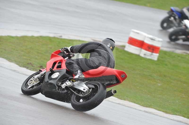 Motorcycle action photographs;anglesey circuit;anglesey trackday photographs;event digital images;eventdigitalimages;no limits trackday;oulton park circuit cheshire;peter wileman photography;trackday;trackday digital images;trackday photos;ty croes circuit wales